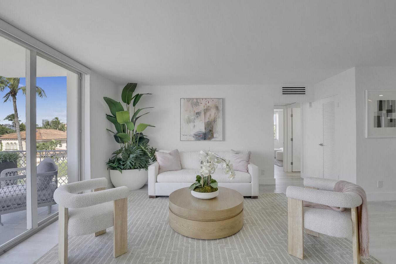 Palm Beach, Florida, 33480, United States, 2 Bedrooms Bedrooms, ,2 BathroomsBathrooms,Residential,For Sale,1936300