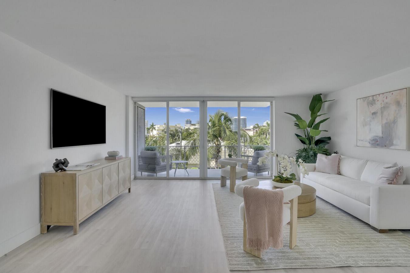 Palm Beach, Florida, 33480, United States, 2 Bedrooms Bedrooms, ,2 BathroomsBathrooms,Residential,For Sale,1936300