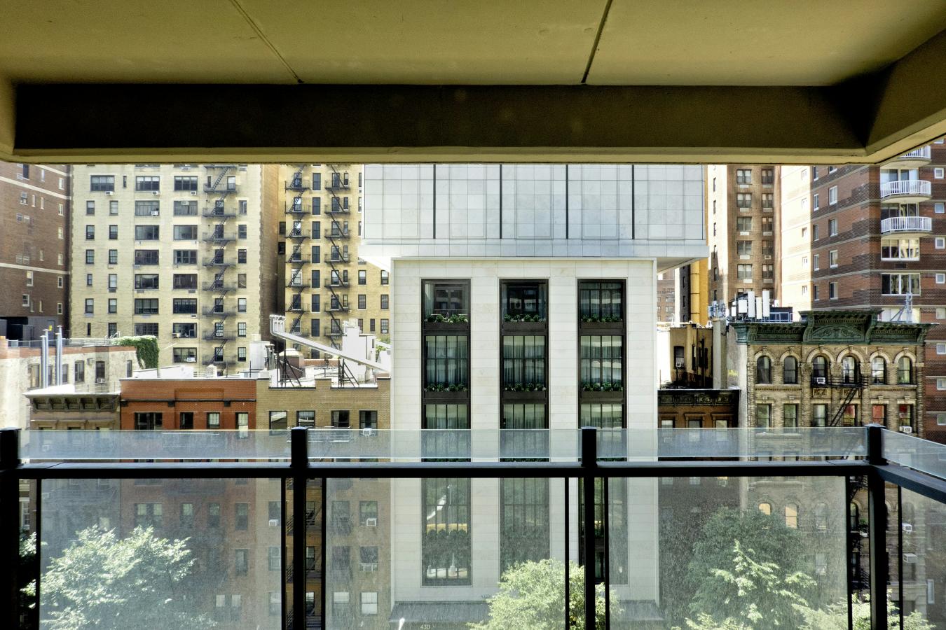 New York, New York, 10022, United States, 3 Bedrooms Bedrooms, ,3 BathroomsBathrooms,Residential,For Sale,1936558