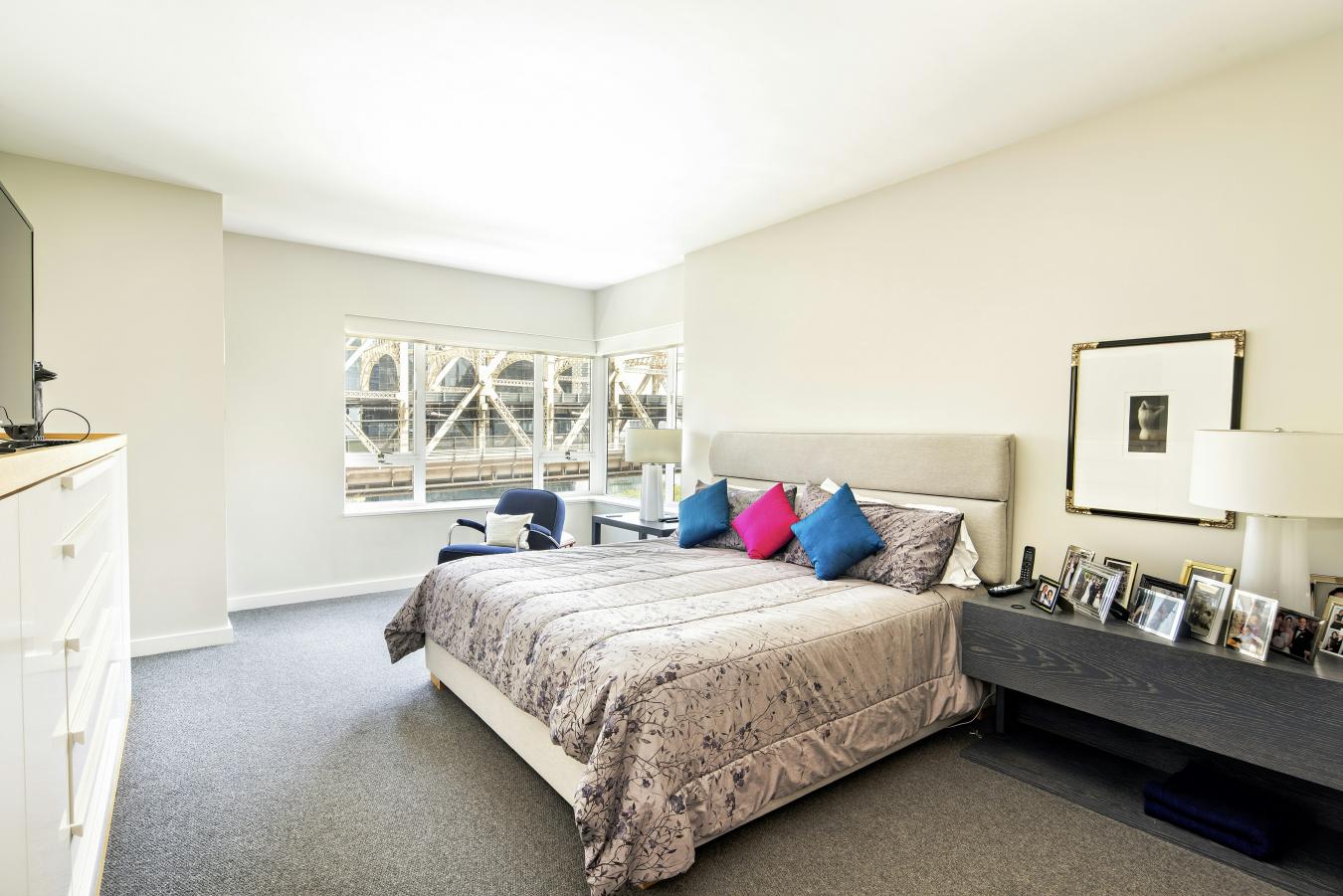 New York, New York, 10022, United States, 3 Bedrooms Bedrooms, ,3 BathroomsBathrooms,Residential,For Sale,1936558