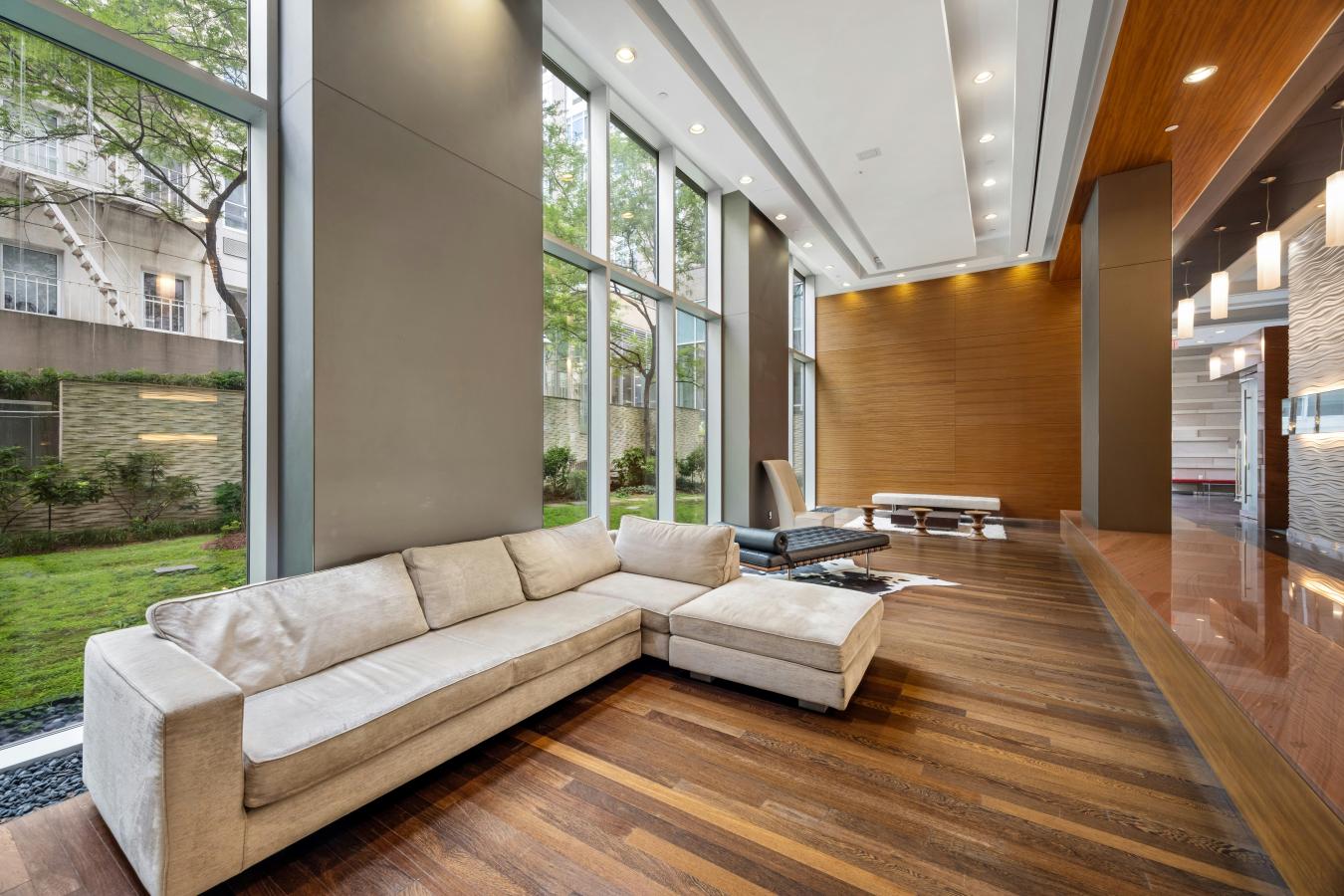 New York, New York, 10023, United States, 2 Bedrooms Bedrooms, ,2 BathroomsBathrooms,Residential,For Sale,1936556