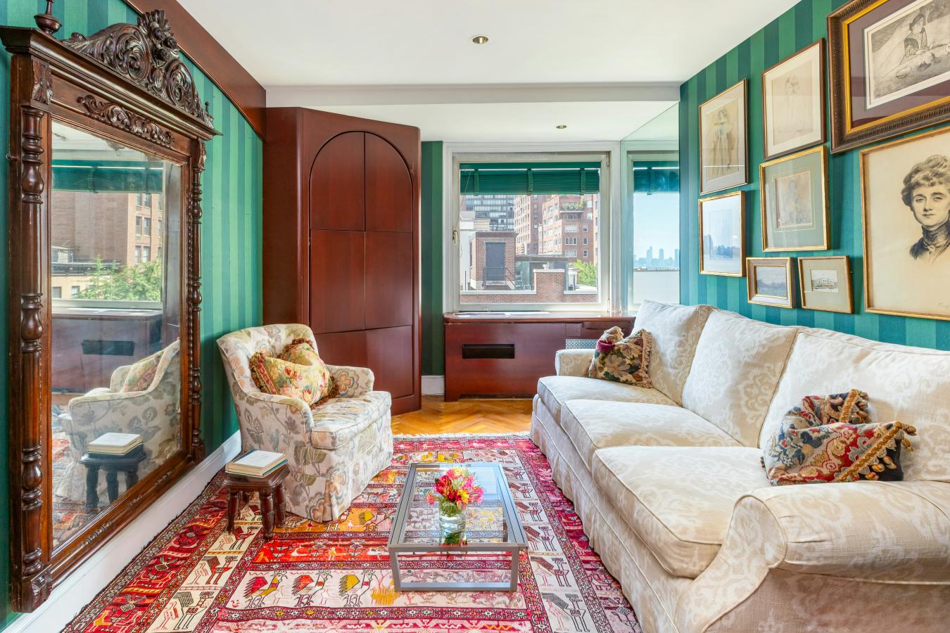 New York, New York, 10022, United States, 3 Bedrooms Bedrooms, ,2 BathroomsBathrooms,Residential,For Sale,1936555
