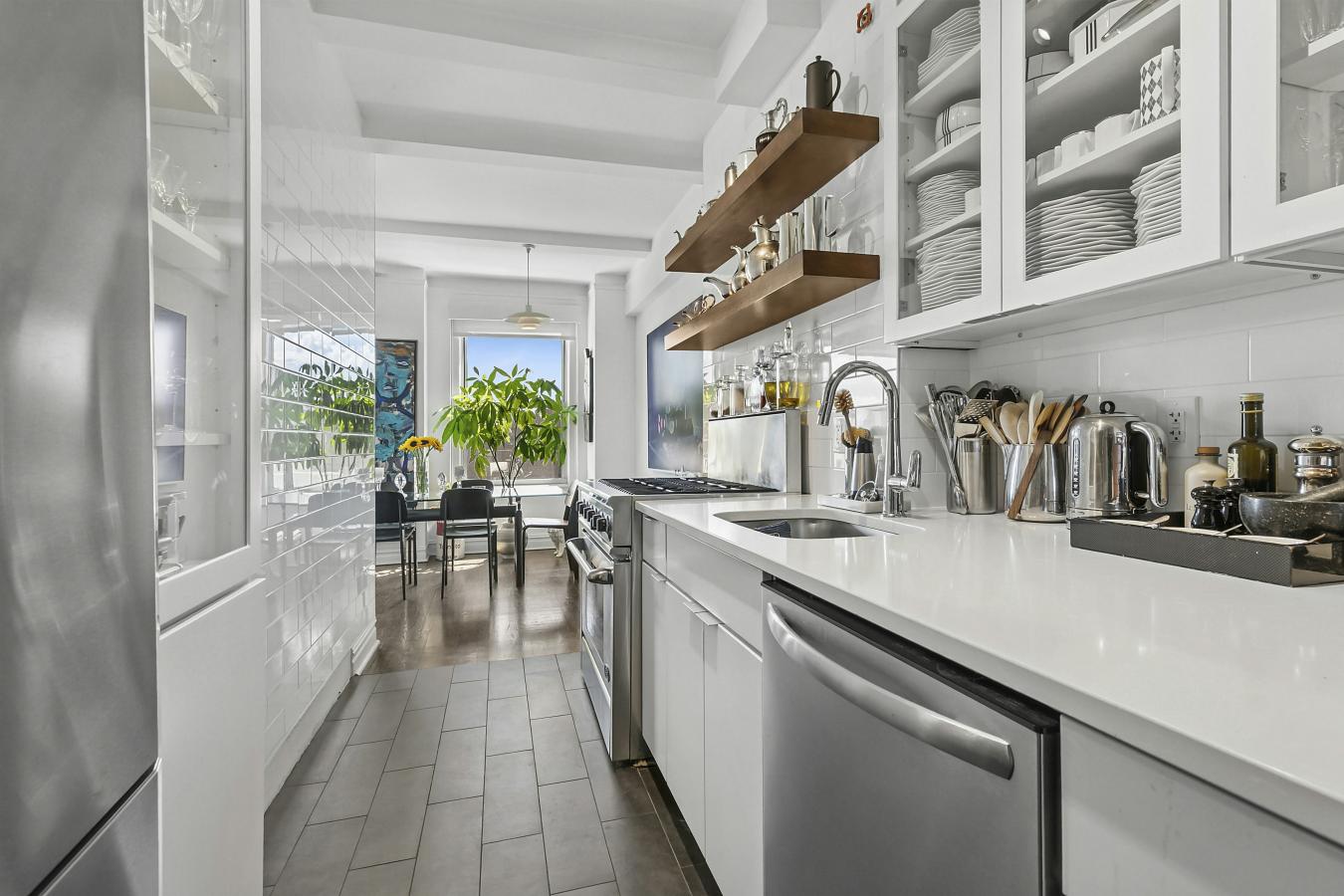 Gramercy Park, New York, 10003, United States, 2 Bedrooms Bedrooms, ,1 BathroomBathrooms,Residential,For Sale,1952712