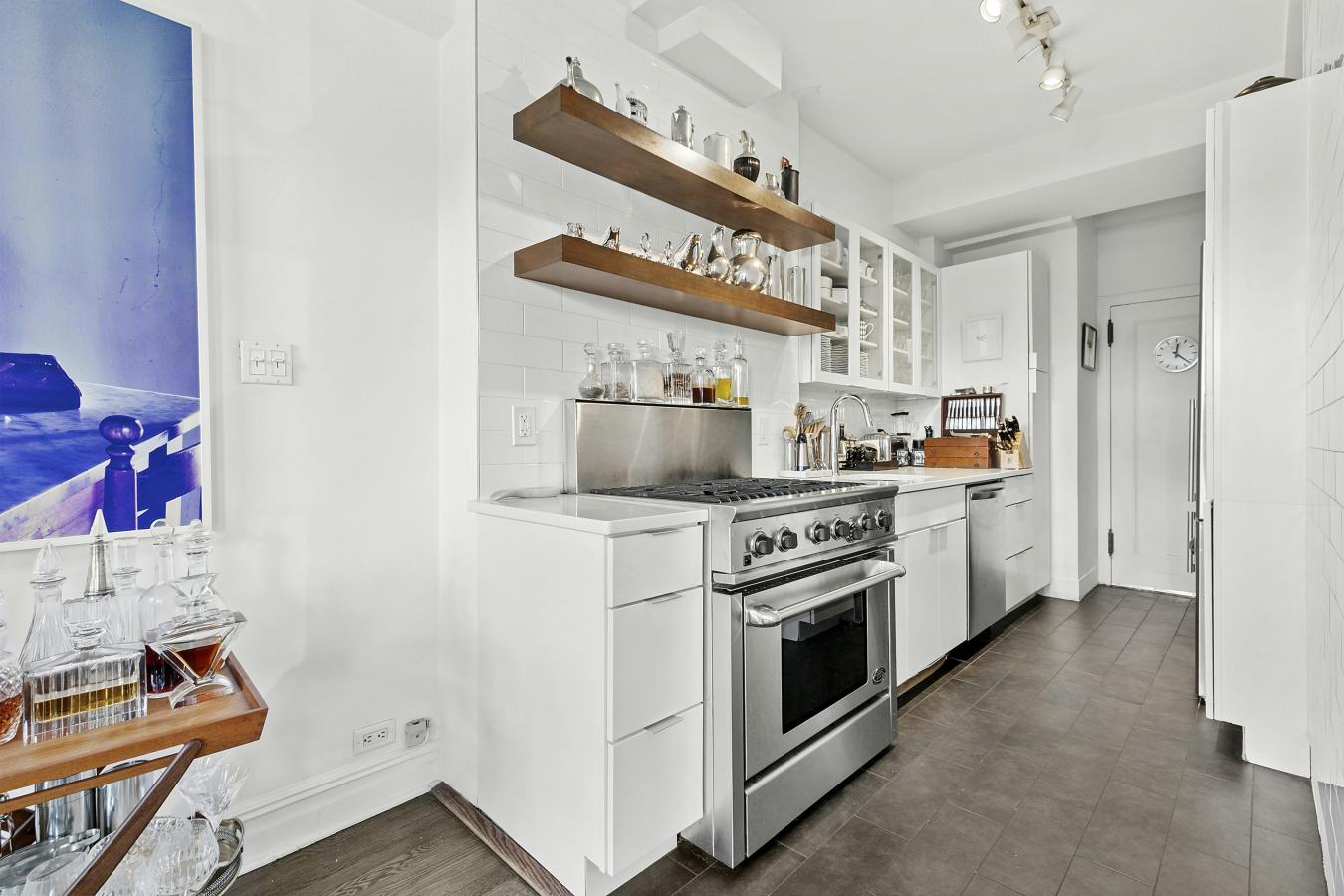Gramercy Park, New York, 10003, United States, 2 Bedrooms Bedrooms, ,1 BathroomBathrooms,Residential,For Sale,1952712