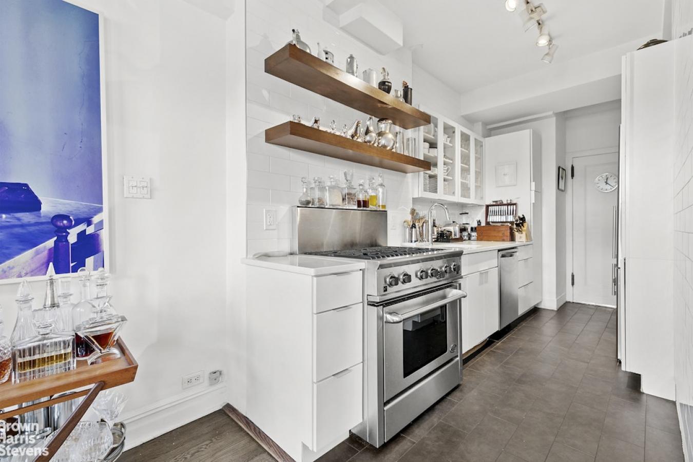 Gramercy Park, New York, 10003, United States, 2 Bedrooms Bedrooms, ,1 BathroomBathrooms,Residential,For Sale,1936554