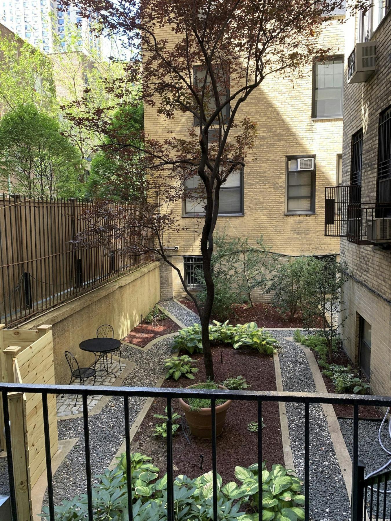 Gramercy Park, New York, 10003, United States, 2 Bedrooms Bedrooms, ,1 BathroomBathrooms,Residential,For Sale,1952712