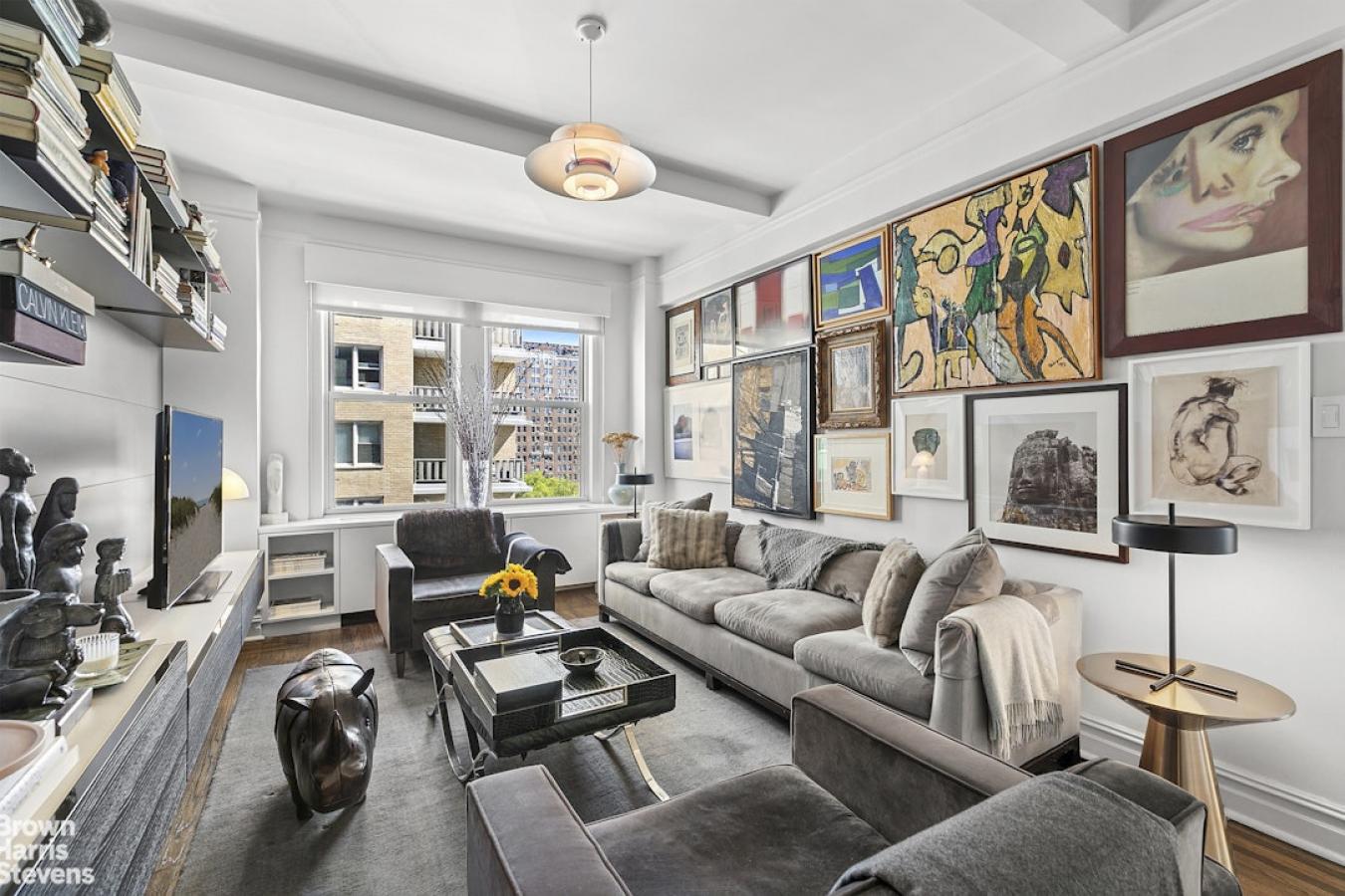 Gramercy Park, New York, 10003, United States, 2 Bedrooms Bedrooms, ,1 BathroomBathrooms,Residential,For Sale,1936554