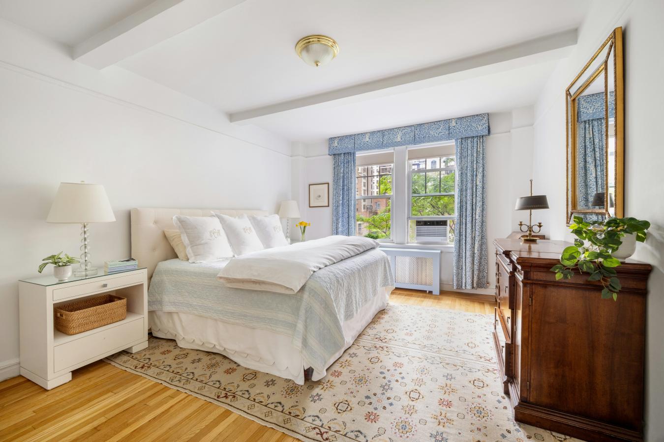 New York, New York, 10128, United States, 3 Bedrooms Bedrooms, ,3 BathroomsBathrooms,Residential,For Sale,1936553