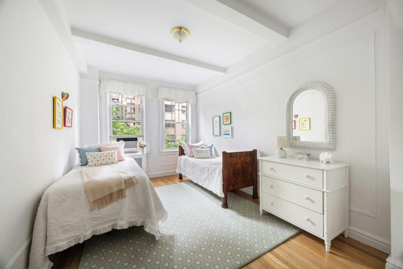 New York, New York, 10128, United States, 3 Bedrooms Bedrooms, ,3 BathroomsBathrooms,Residential,For Sale,1936553