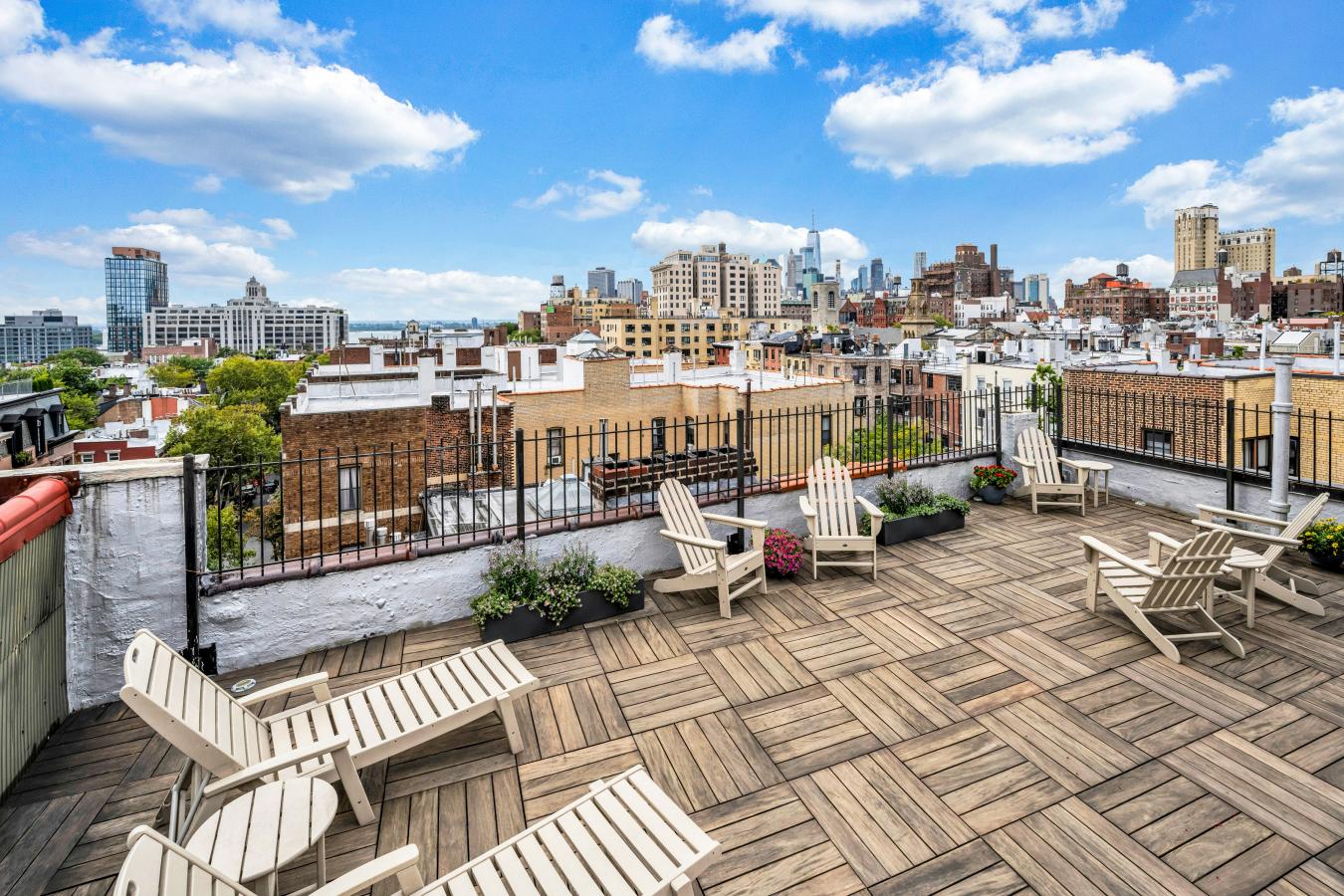 Brooklyn Heights, New York, 11201, United States, 2 Bedrooms Bedrooms, ,1 BathroomBathrooms,Residential,For Sale,1936294