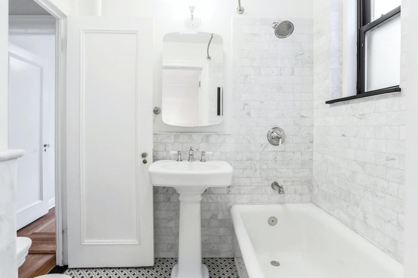 Brooklyn Heights, New York, 11201, United States, 2 Bedrooms Bedrooms, ,1 BathroomBathrooms,Residential,For Sale,1936294