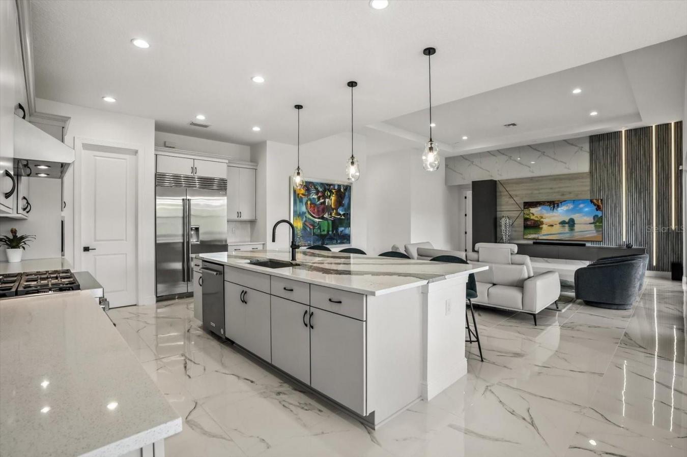 ORLANDO, Orange, 32827, United States, 4 Bedrooms Bedrooms, ,4 BathroomsBathrooms,Residential,For Sale,1936551