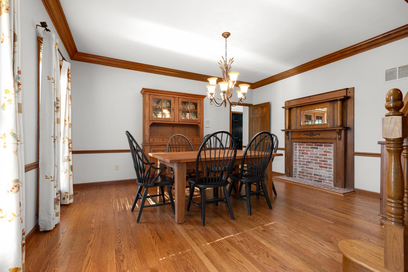 Chesterfield, St Louis, 63017, United States, 4 Bedrooms Bedrooms, ,3 BathroomsBathrooms,Residential,For Sale,1936550