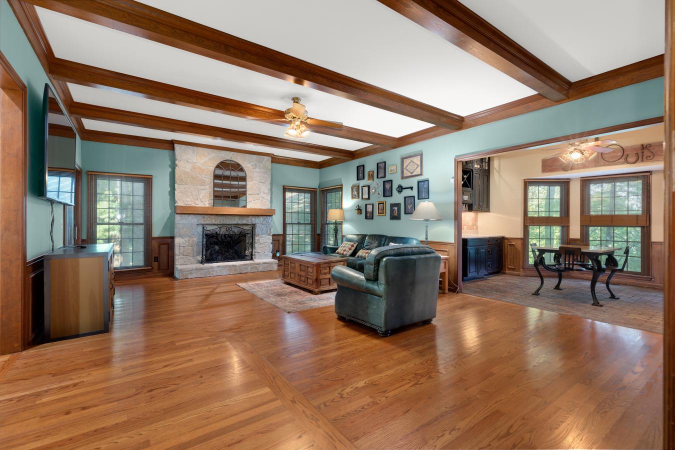 Chesterfield, St Louis, 63017, United States, 4 Bedrooms Bedrooms, ,3 BathroomsBathrooms,Residential,For Sale,1936550