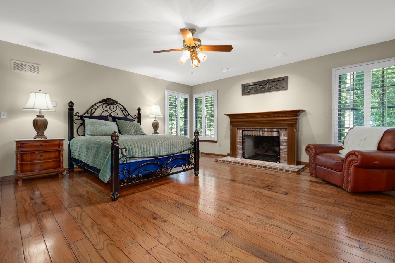 Chesterfield, St Louis, 63017, United States, 4 Bedrooms Bedrooms, ,3 BathroomsBathrooms,Residential,For Sale,1936550