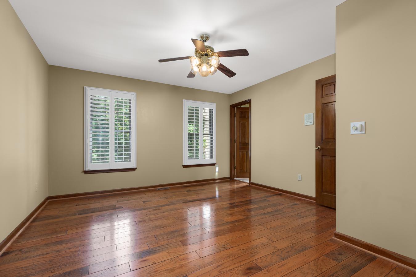 Chesterfield, St Louis, 63017, United States, 4 Bedrooms Bedrooms, ,3 BathroomsBathrooms,Residential,For Sale,1936550