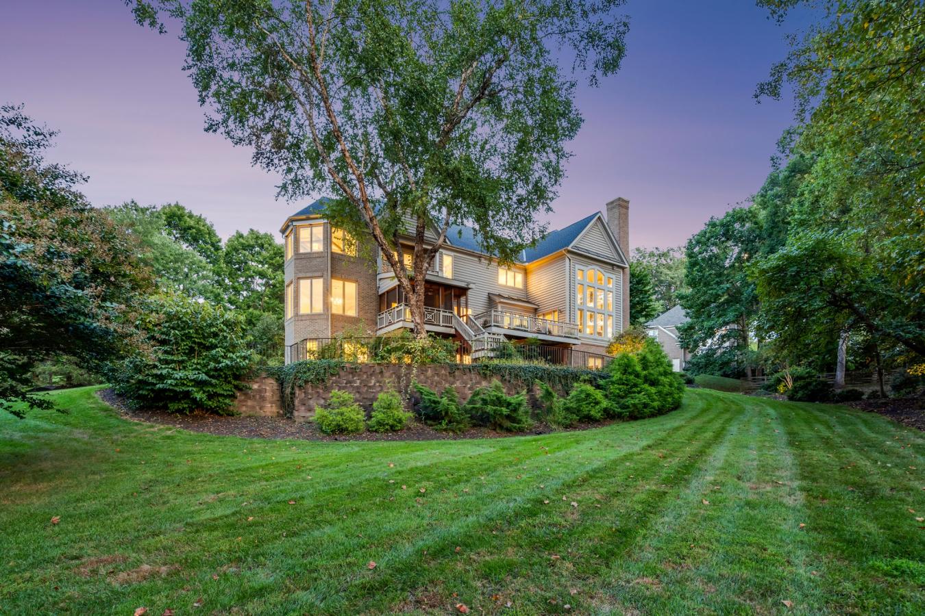Vienna, Fairfax County, 22182, United States, 5 Bedrooms Bedrooms, ,4 BathroomsBathrooms,Residential,For Sale,1936549
