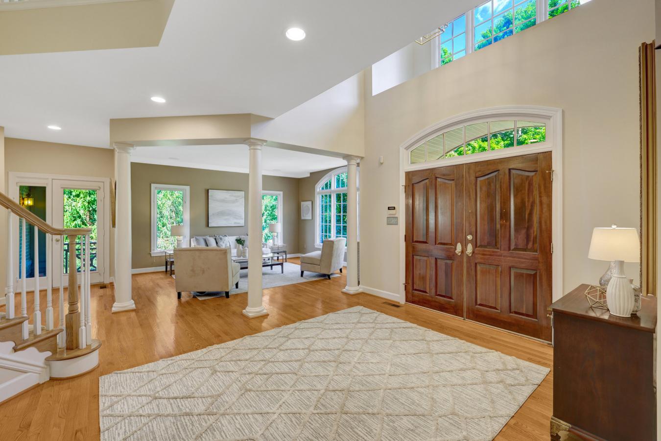 Vienna, Fairfax County, 22182, United States, 5 Bedrooms Bedrooms, ,4 BathroomsBathrooms,Residential,For Sale,1936549