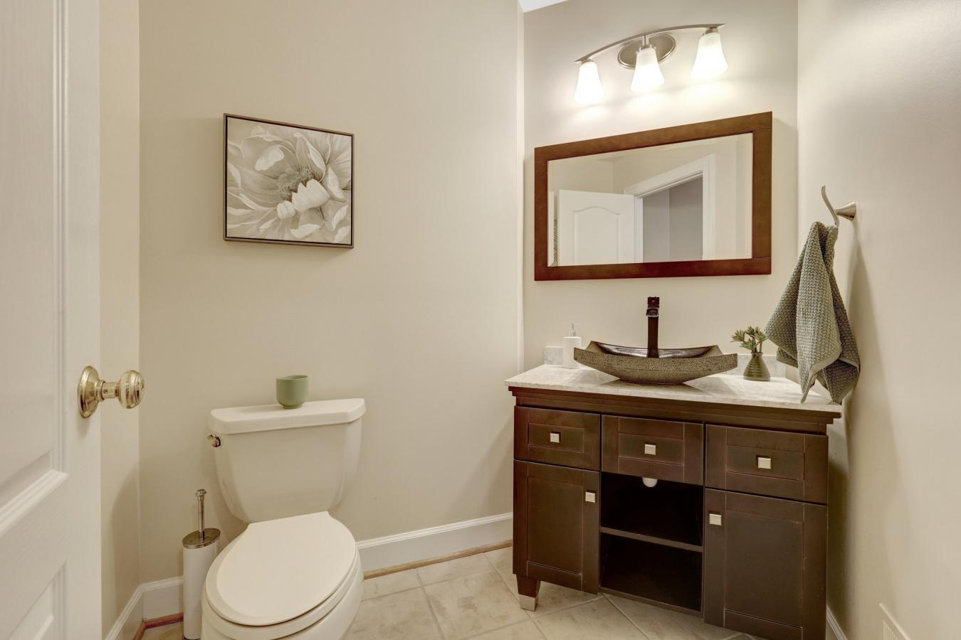 Vienna, Fairfax County, 22182, United States, 5 Bedrooms Bedrooms, ,4 BathroomsBathrooms,Residential,For Sale,1936549