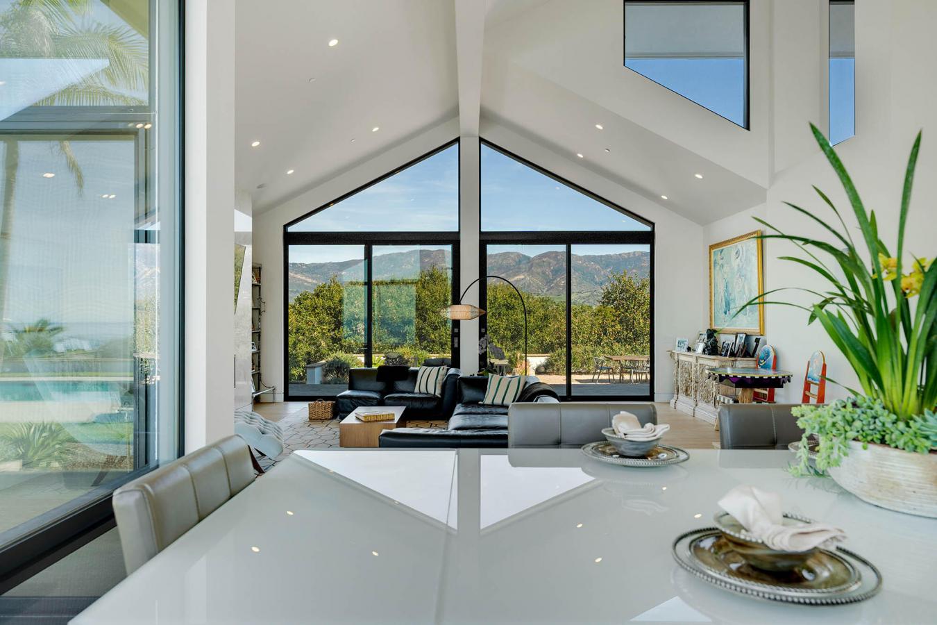 SANTA BARBARA, Santa Barbara, 93110, United States, 5 Bedrooms Bedrooms, ,6 BathroomsBathrooms,Residential,For Sale,1936546