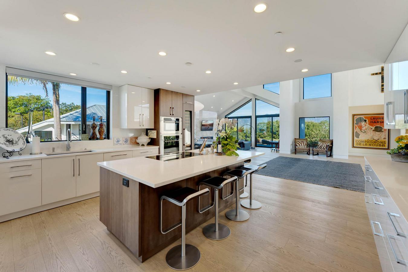 SANTA BARBARA, Santa Barbara, 93110, United States, 5 Bedrooms Bedrooms, ,6 BathroomsBathrooms,Residential,For Sale,1936546