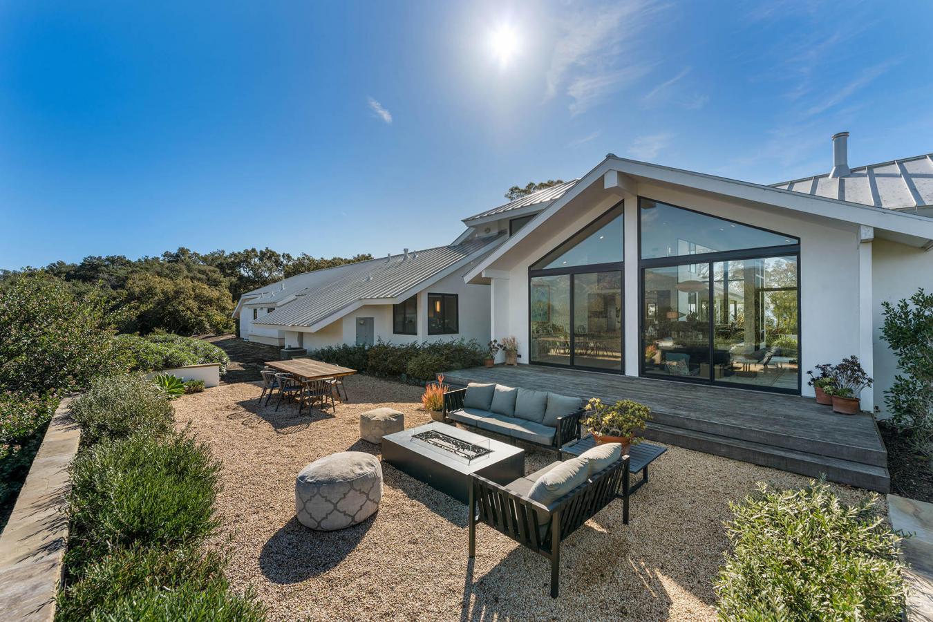 SANTA BARBARA, Santa Barbara, 93110, United States, 5 Bedrooms Bedrooms, ,6 BathroomsBathrooms,Residential,For Sale,1936546