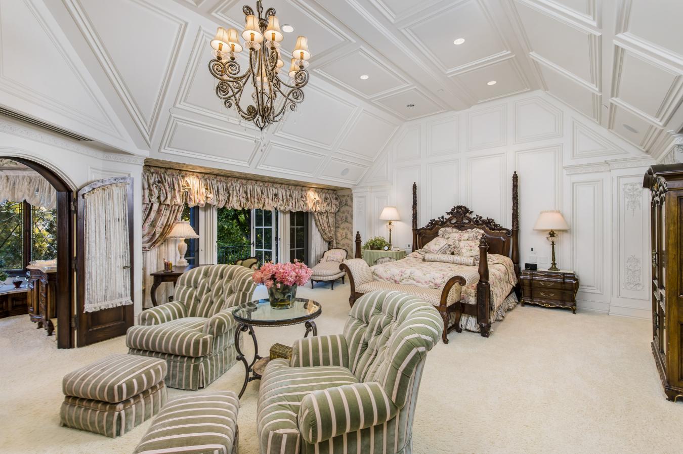 Calabasas, Los Angeles, 91302, United States, 6 Bedrooms Bedrooms, ,10 BathroomsBathrooms,Residential,For Sale,1936543