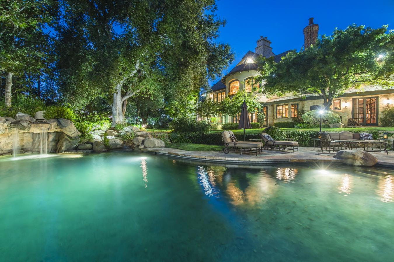 Calabasas, Los Angeles, 91302, United States, 6 Bedrooms Bedrooms, ,10 BathroomsBathrooms,Residential,For Sale,1936543