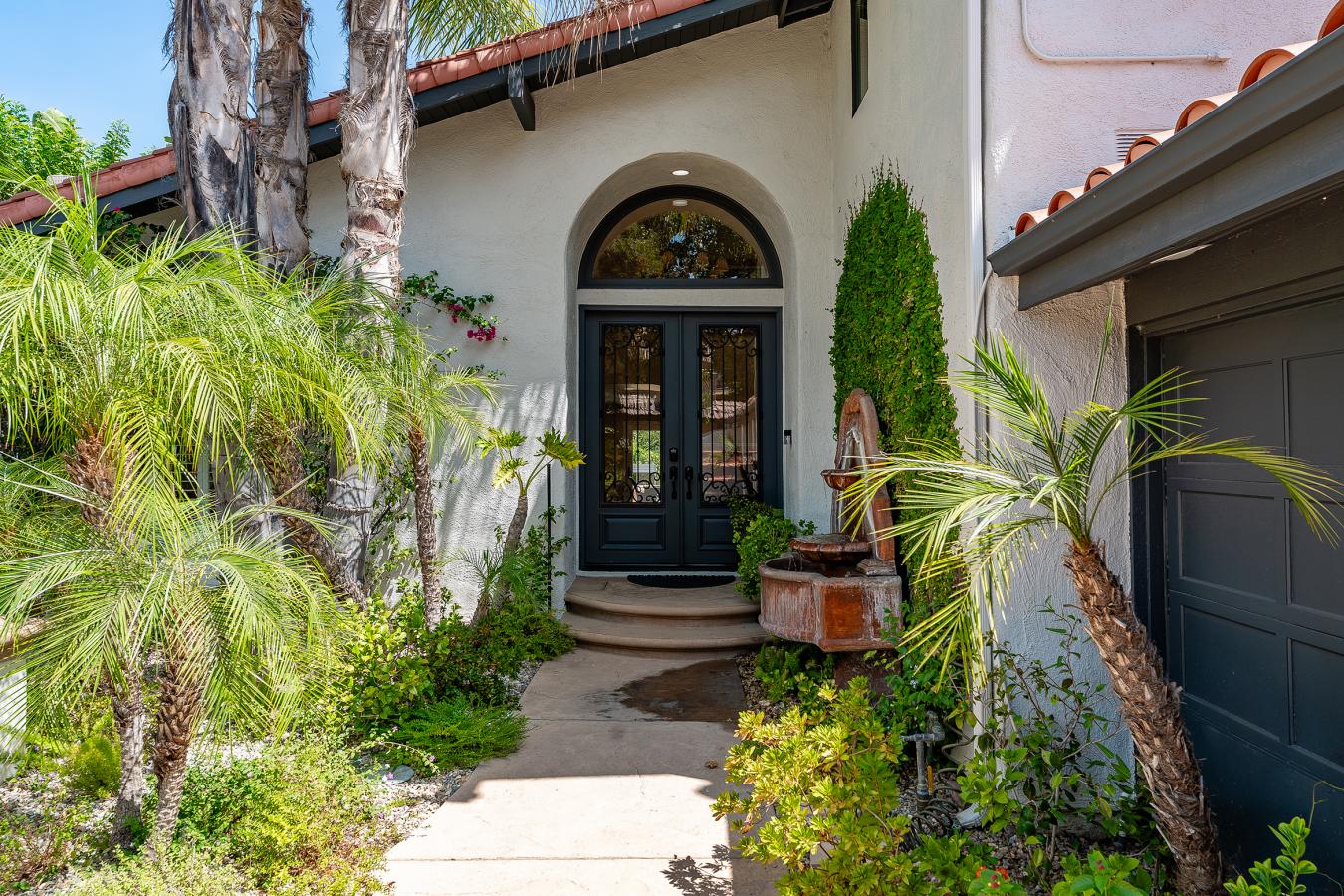 Calabasas, California, 91302, United States, 4 Bedrooms Bedrooms, ,5 BathroomsBathrooms,Residential,For Sale,1936544