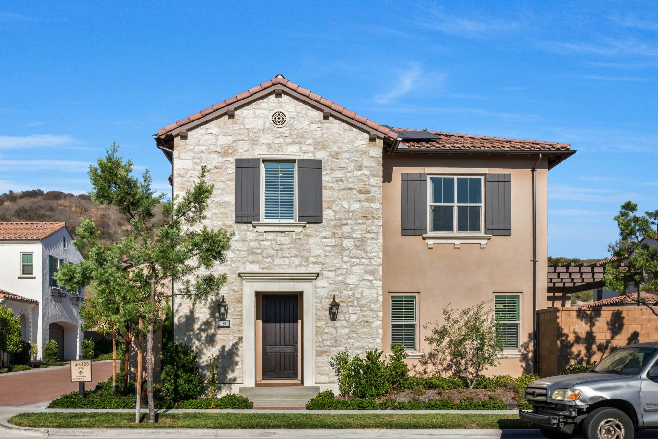 Irvine, California, 92618, United States, 3 Bedrooms Bedrooms, ,3 BathroomsBathrooms,Residential,For Sale,1936542