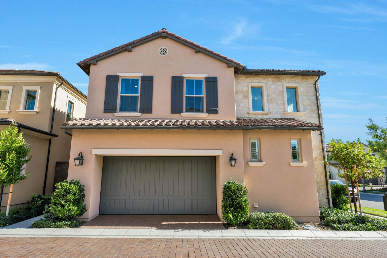 Irvine, California, 92618, United States, 3 Bedrooms Bedrooms, ,3 BathroomsBathrooms,Residential,For Sale,1936542