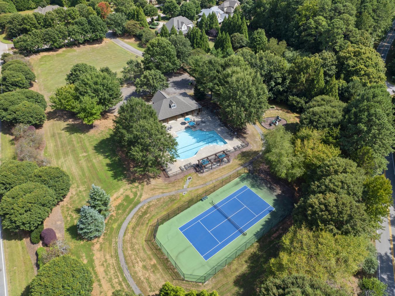 Raleigh, North Carolina, 27613, United States, 4 Bedrooms Bedrooms, ,5 BathroomsBathrooms,Residential,For Sale,1936289