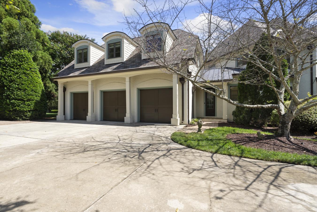 Raleigh, North Carolina, 27613, United States, 4 Bedrooms Bedrooms, ,5 BathroomsBathrooms,Residential,For Sale,1936289