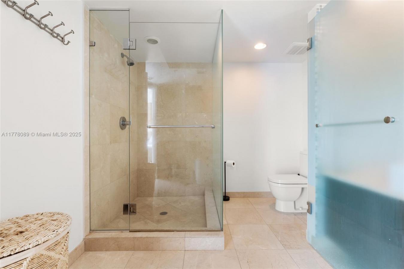 Sunny Isles Beach, Miami-Dade County, 33160, United States, 3 Bedrooms Bedrooms, ,2 BathroomsBathrooms,Residential,For Sale,1936540