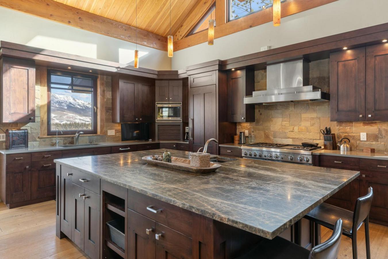 Placerville, San Miguel, 81430, United States, 5 Bedrooms Bedrooms, ,6 BathroomsBathrooms,Residential,For Sale,1936287