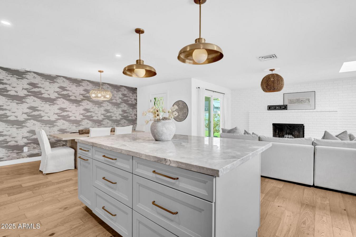 Phoenix, Maricopa, 85021, United States, 3 Bedrooms Bedrooms, ,2 BathroomsBathrooms,Residential,For Sale,1936538