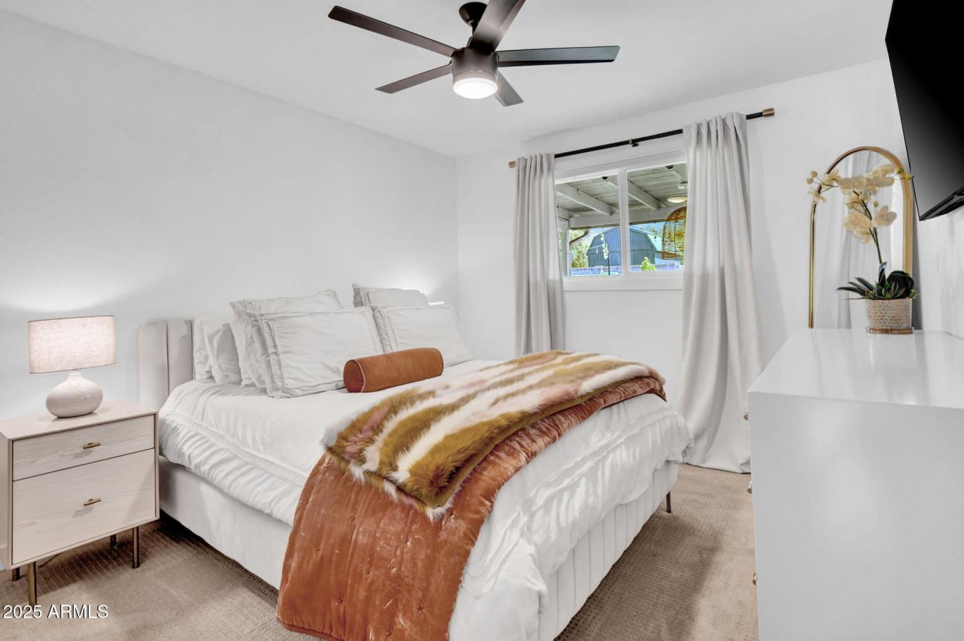 Phoenix, Maricopa, 85021, United States, 3 Bedrooms Bedrooms, ,2 BathroomsBathrooms,Residential,For Sale,1936538
