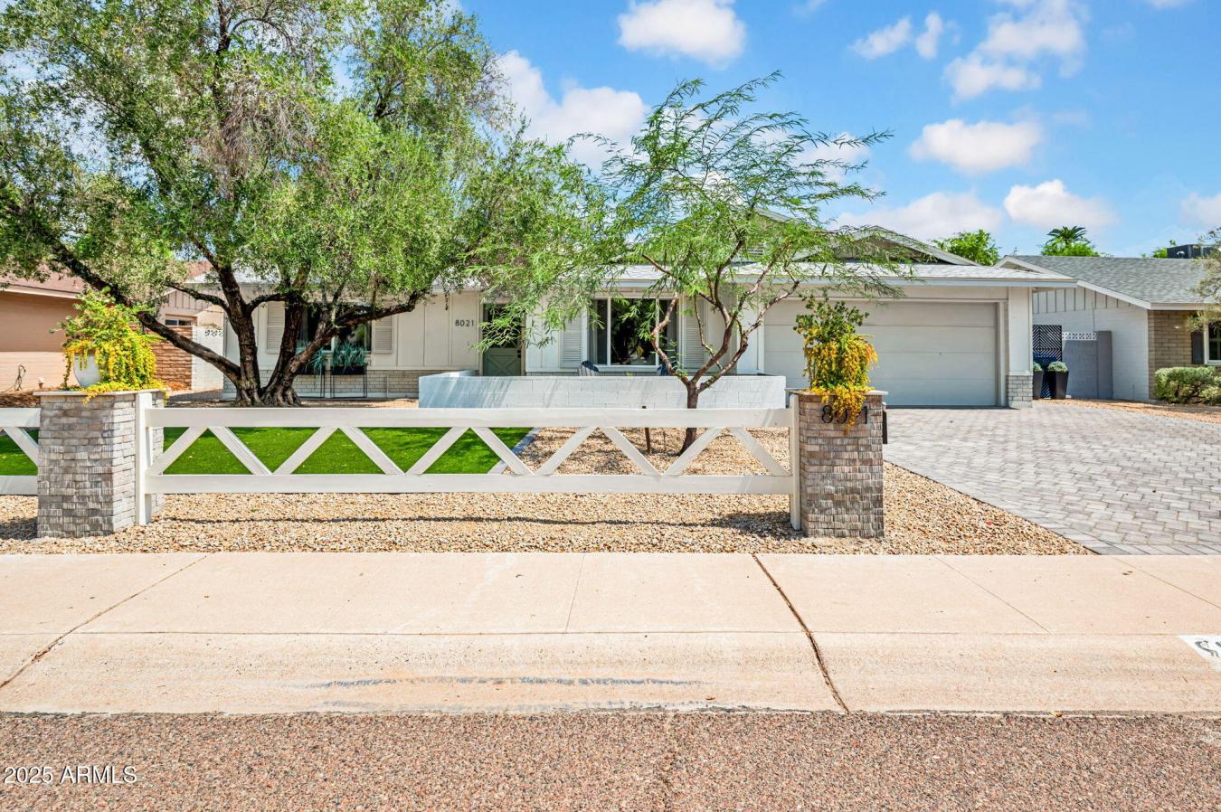 Phoenix, Maricopa, 85021, United States, 3 Bedrooms Bedrooms, ,2 BathroomsBathrooms,Residential,For Sale,1936538