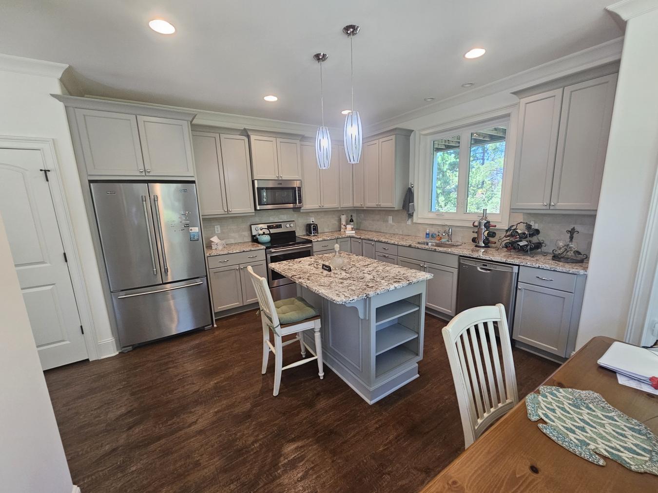 Southport, North Carolina, 28461, United States, 5 Bedrooms Bedrooms, ,3 BathroomsBathrooms,Residential,For Sale,1936536
