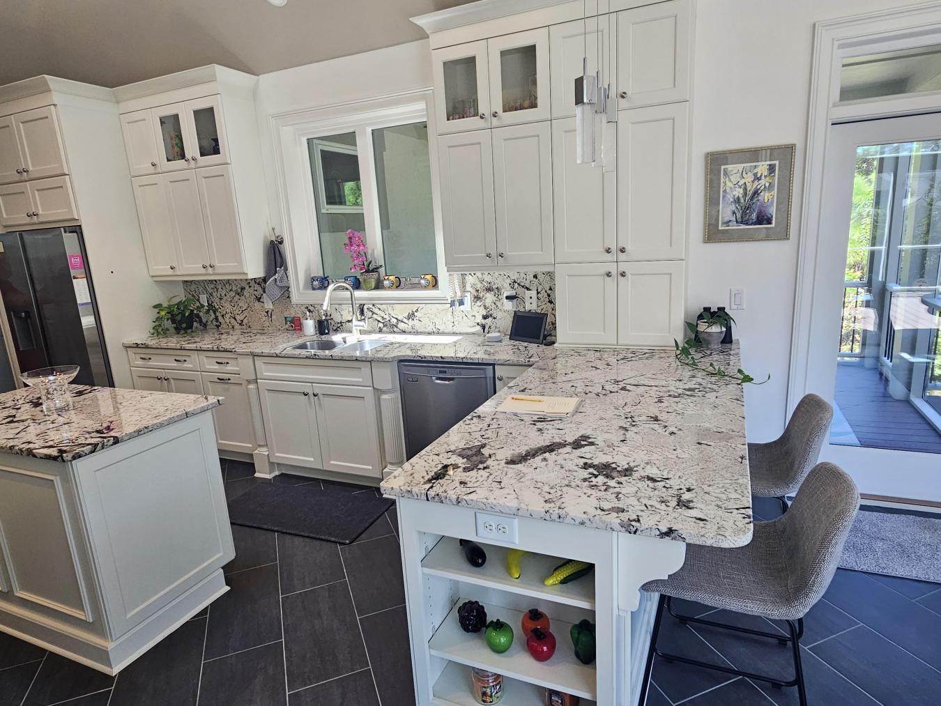 Southport, North Carolina, 28461, United States, 5 Bedrooms Bedrooms, ,3 BathroomsBathrooms,Residential,For Sale,1936536