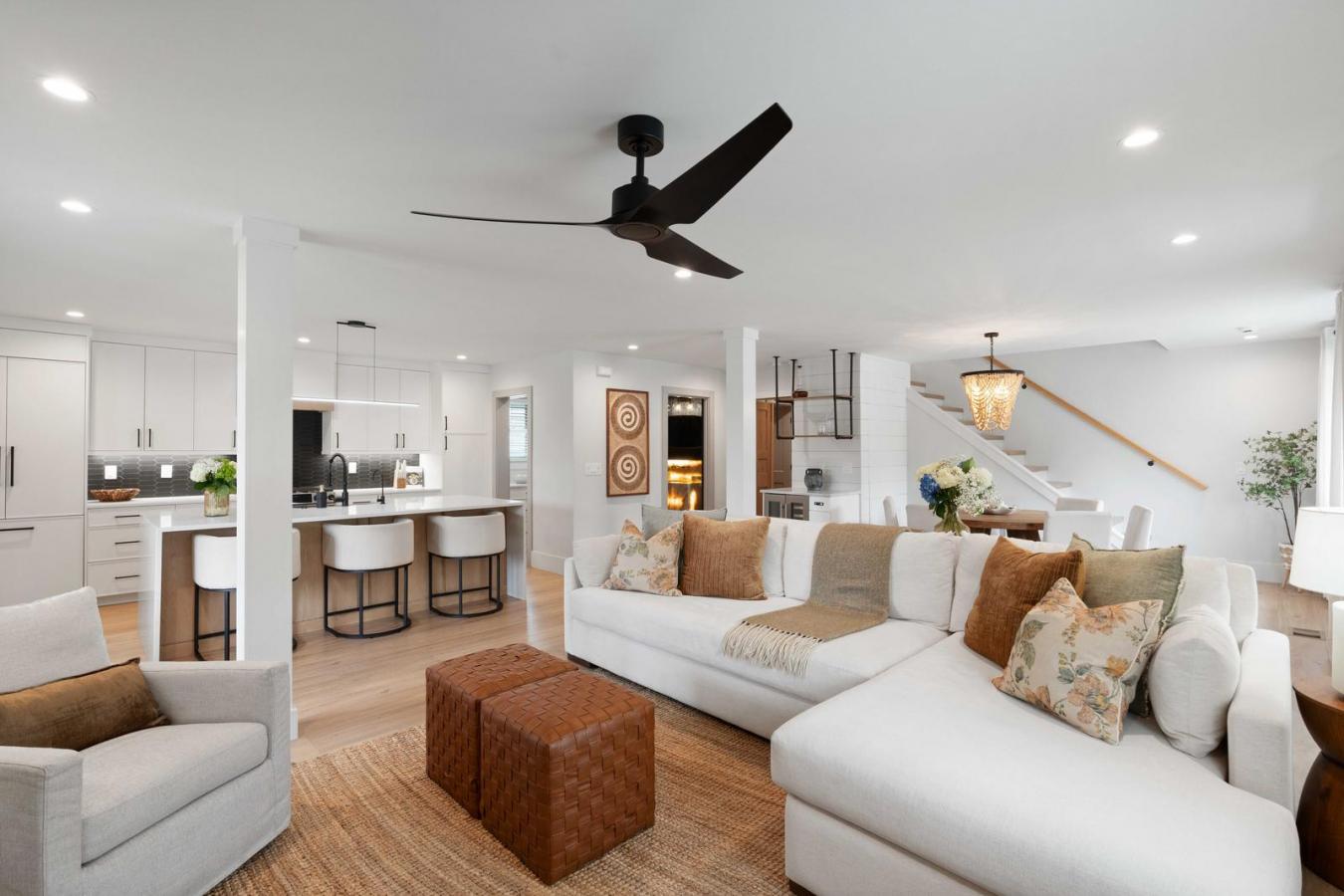 Charleston, Charleston, 29403, United States, 4 Bedrooms Bedrooms, ,3 BathroomsBathrooms,Residential,For Sale,1944218