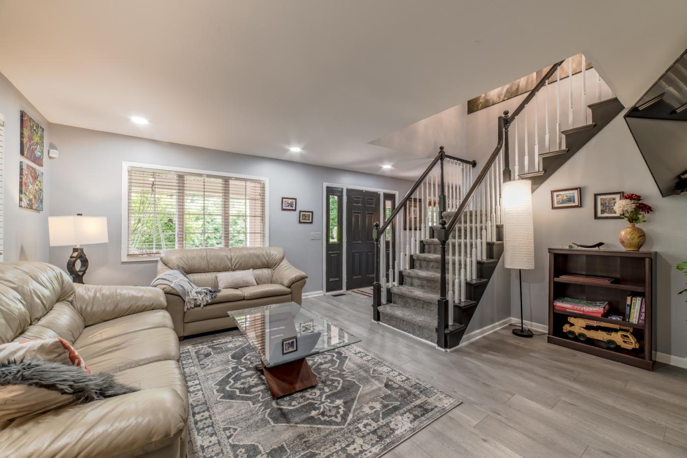 Ortonville, Oakland, 48462, United States, 5 Bedrooms Bedrooms, ,4 BathroomsBathrooms,Residential,For Sale,1938517