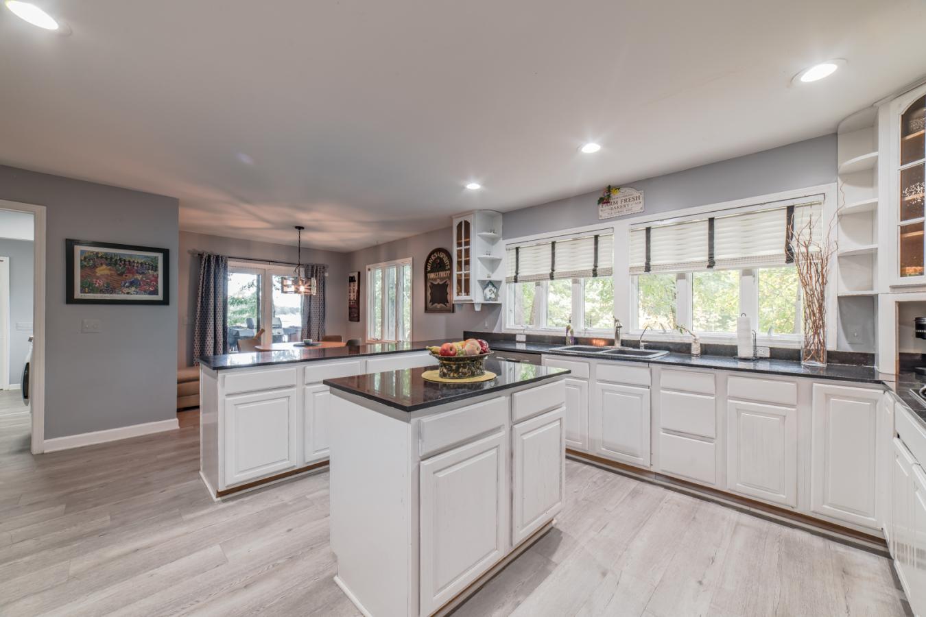 Ortonville, Oakland, 48462, United States, 5 Bedrooms Bedrooms, ,4 BathroomsBathrooms,Residential,For Sale,1938517