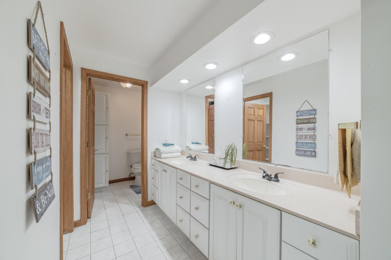 Ortonville, Oakland, 48462, United States, 5 Bedrooms Bedrooms, ,4 BathroomsBathrooms,Residential,For Sale,1938517