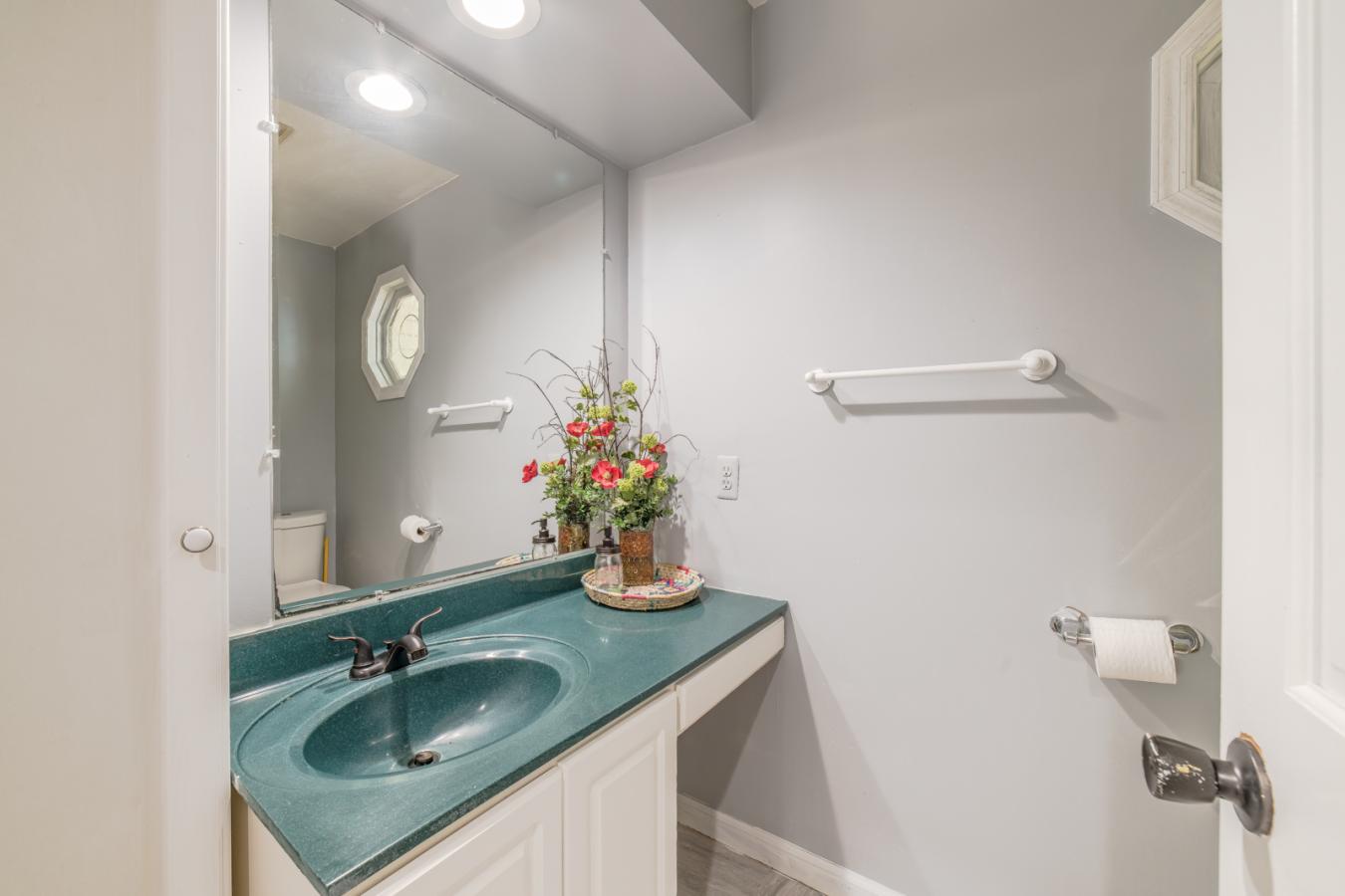 Ortonville, Oakland, 48462, United States, 5 Bedrooms Bedrooms, ,4 BathroomsBathrooms,Residential,For Sale,1938517