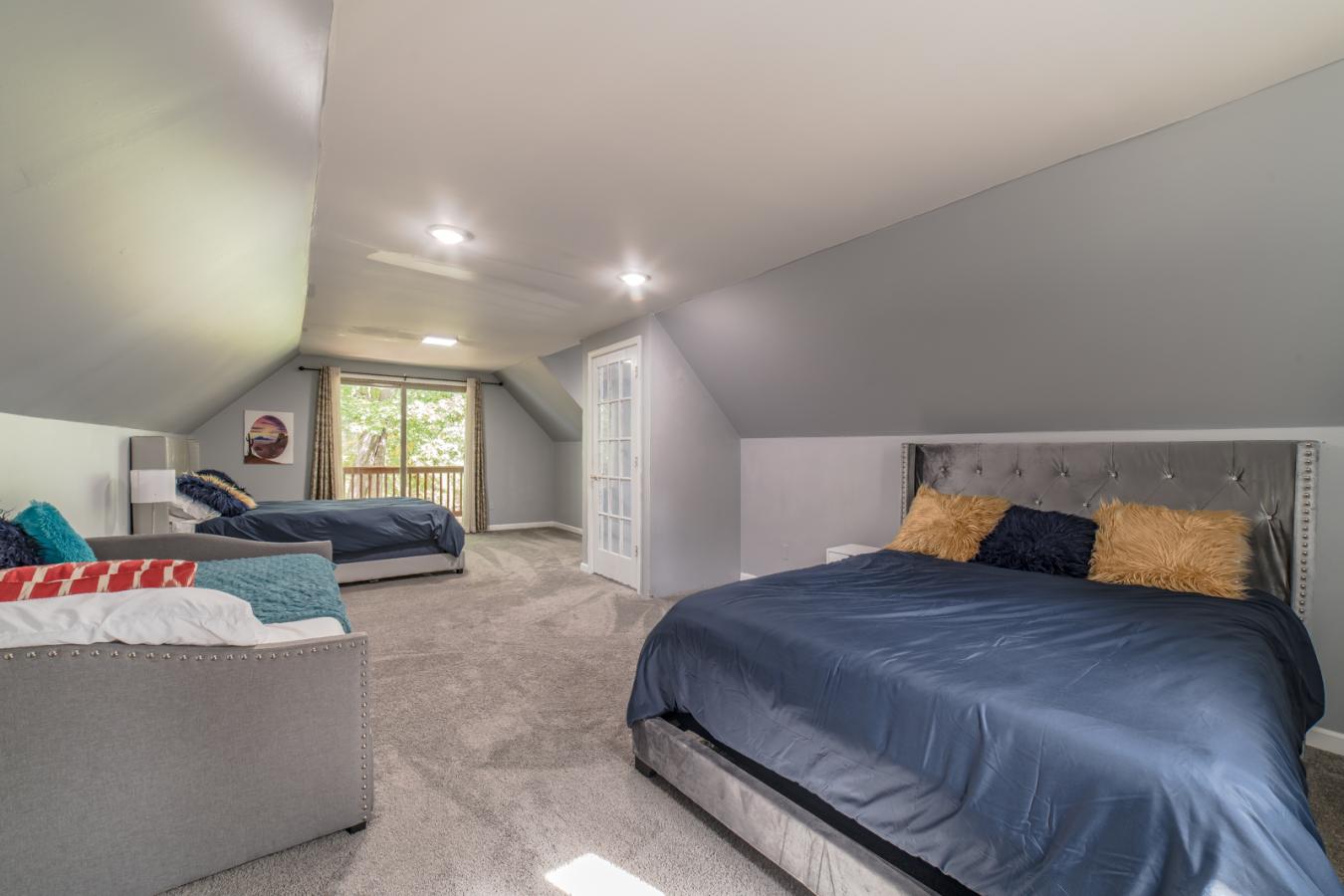 Ortonville, Oakland, 48462, United States, 5 Bedrooms Bedrooms, ,4 BathroomsBathrooms,Residential,For Sale,1938517