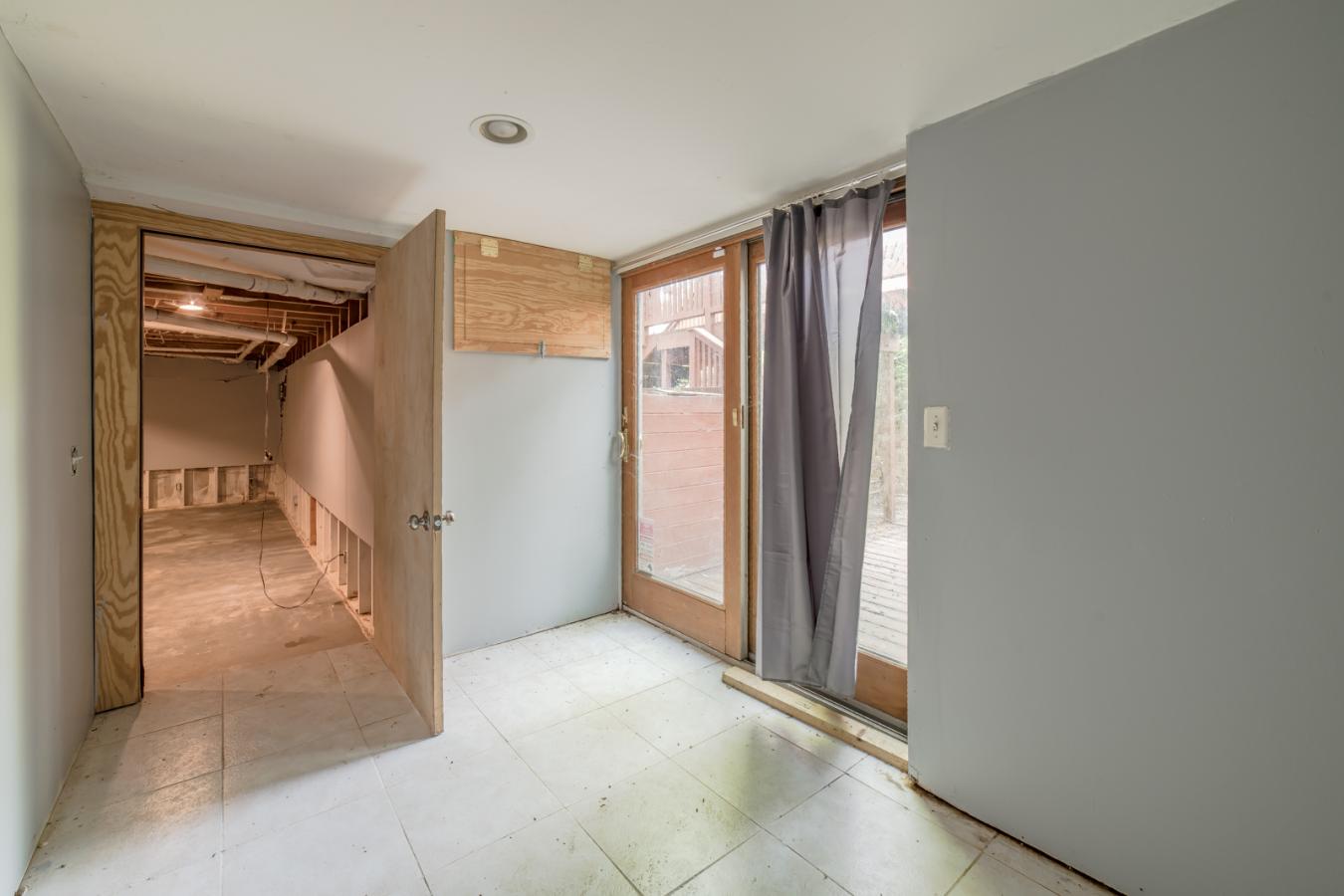 Ortonville, Oakland, 48462, United States, 5 Bedrooms Bedrooms, ,4 BathroomsBathrooms,Residential,For Sale,1938517