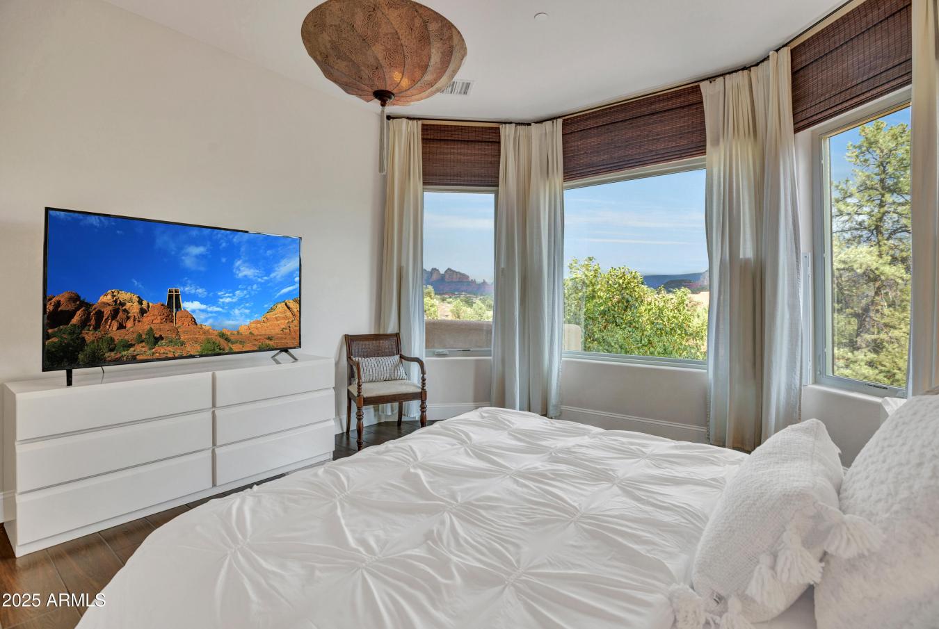 Sedona, Yavapai, 86336, United States, 3 Bedrooms Bedrooms, ,3 BathroomsBathrooms,Residential,For Sale,1938516