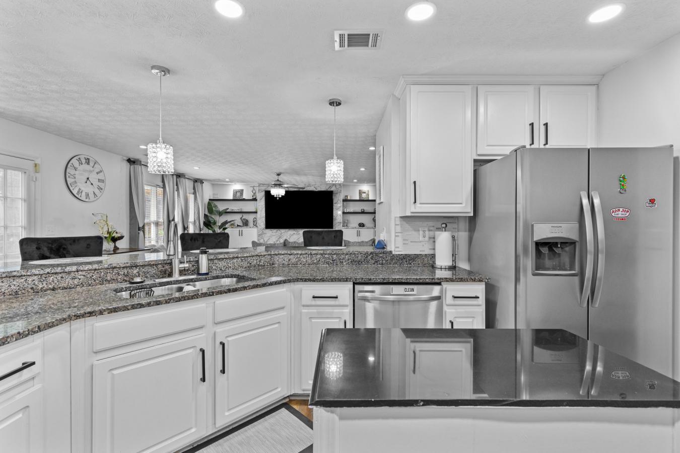 Dacula, Gwinnett County, 30019, United States, 5 Bedrooms Bedrooms, ,4 BathroomsBathrooms,Residential,For Sale,1938513