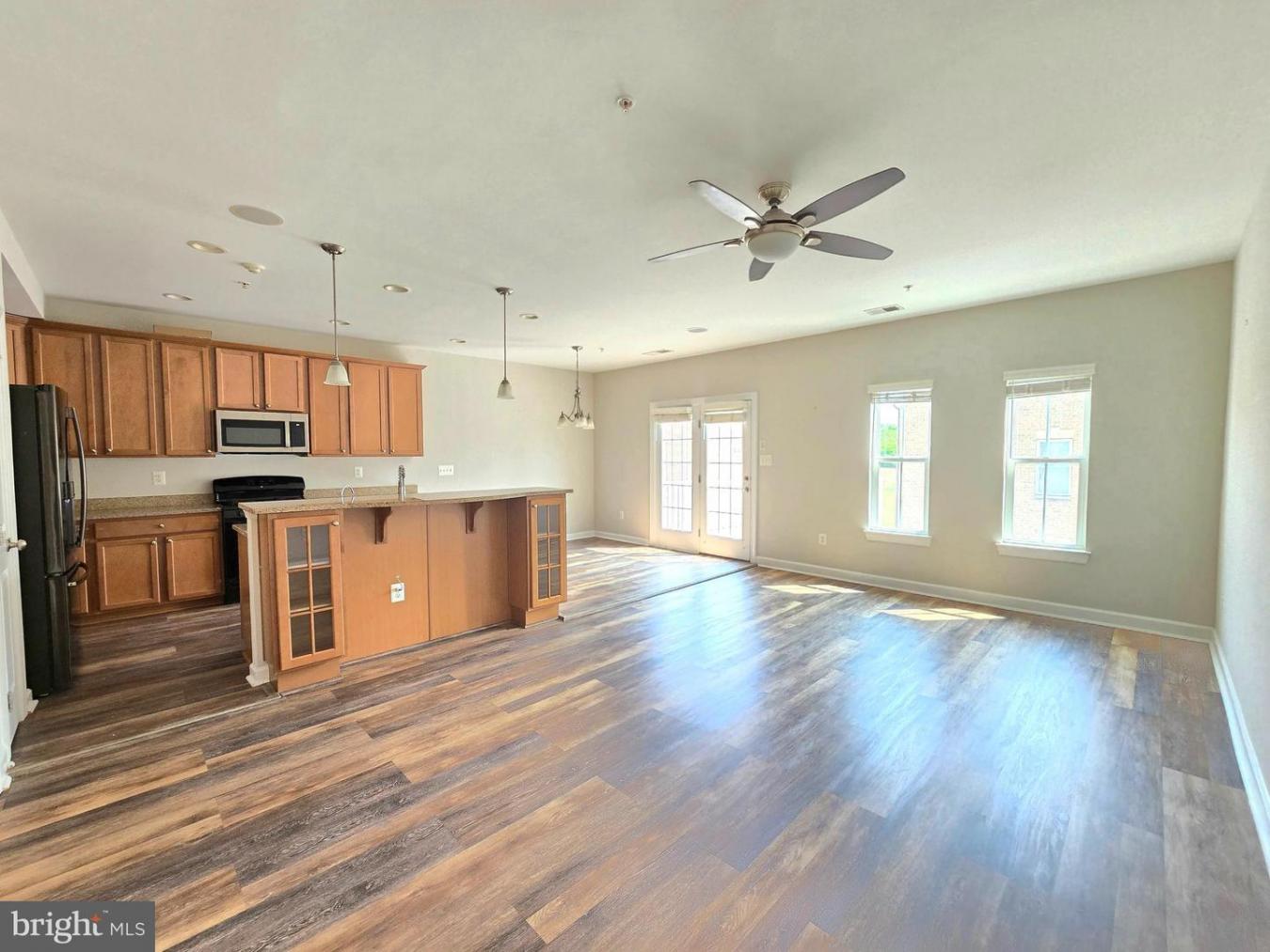 Gaithersburg, Montgomery, MD, 20878, United States, 3 Bedrooms Bedrooms, ,2 BathroomsBathrooms,Residential,For Sale,1938511